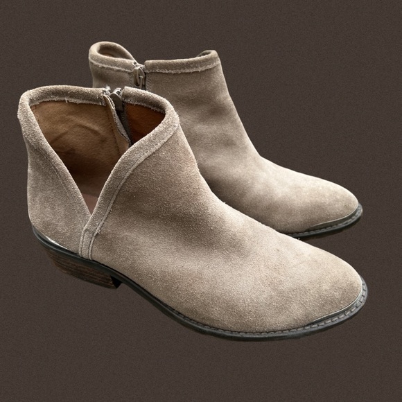 LUCKY BRAND WOMENS SUEDE ANKLE BOOTIES - Picture 2 of 8